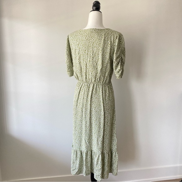 Cottage Button Dress - Picture 5 of 11